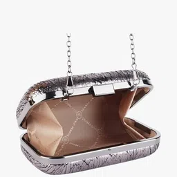 linoperros Textured Clutch with Chain Strap image 5