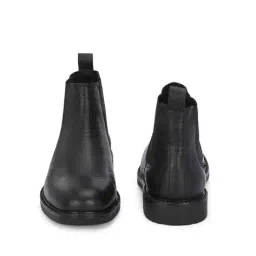 carlo romano Men Round-Toe Chukka Boots image 5