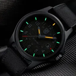 luminox Men Analogue Watch image 5