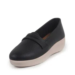 fausto Women Round-Toe Slip-On Shoes image 5