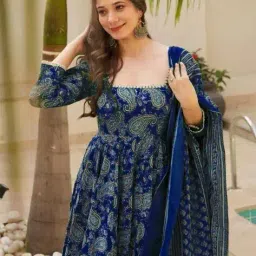 wedani Women Paisley Print Anarkali Kurta Set image 5