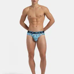 jockey Men Printed Briefs with Ultrasoft Waistband image 5