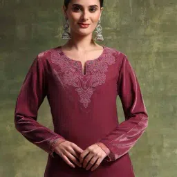 nayam by lakshita Women Embroidered Straight Kurta Set image 5