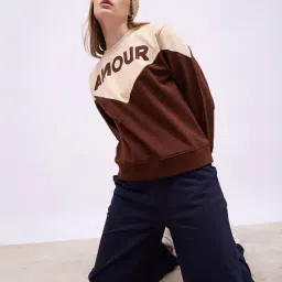 styli Women Regular Fit Regular Sweatshirt image 5