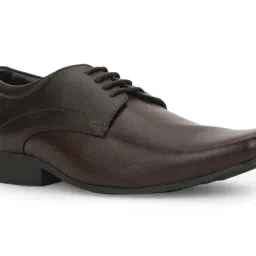 bata Men Regular Fit Formal Shoes with Lace Fastening image 5