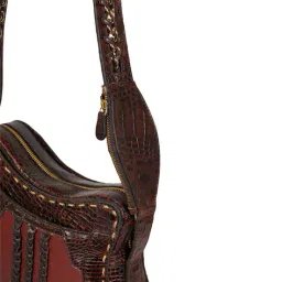 hidesign Textured Messenger Bag image 5