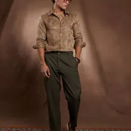 campus sutra Men Regular Fit Shirt with Spread Collar image 5