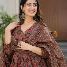 wedani Women Floral Anarkali Kurta Set image 5