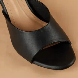 ginger by lifestyle Women Heeled Sandals with PU Upper image 5