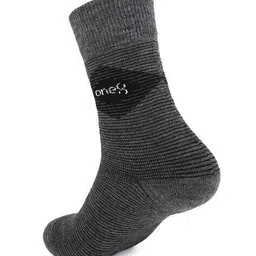 one8 Pack of 3 Mid-Calf Length Socks image 5