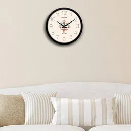 random Non-Ticking Round Wall Clock image 5