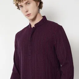 max Men Embroidered Slim Fit Long Kurta image 5
