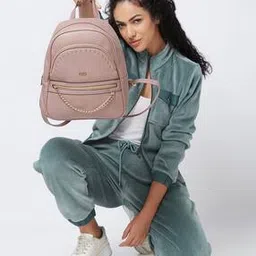 globus Women Backpack with Metal Logo & Chain Detail-picture-10
