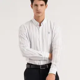 red tape Men Striped Loose Fit Shirt with Curved Hem-picture-52