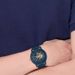 lacoste Men Round Dial Analogue Watch-picture-26