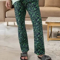 bewakoof Men's Peanuts Snoopy & All Over Printed Pyjamas-picture-32