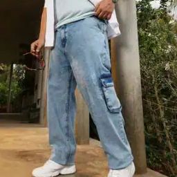 Men Relaxed Fit Cargo Jeans-image-4