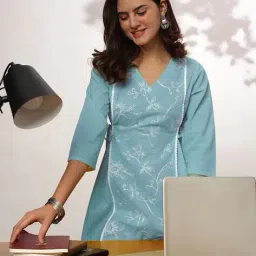 janasya Embroidery A-line Tunic image 1