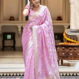 Women Floral Traditional Saree With Blouse -image-1