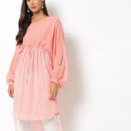 juniper Printed High-Low Straight Tunic with Inner-picture-13