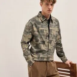 the bear house Men Graphic Relaxed Fit Shirt-picture-12