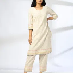 avaasa mix n' match Women Micro Print Straight Kurta & Pants Set-picture-36