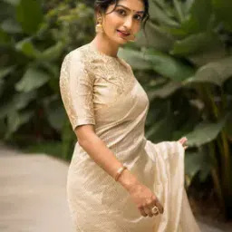 zikaraa Women Striped Saree-picture-13