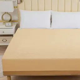 dream care Fitted Waterproof Mattress Protector image 1