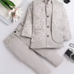 fourfolds Men Embellished Sherwani Set-picture-29