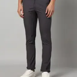 indian terrain Men Slim Fit Flat-Front Trousers-picture-31