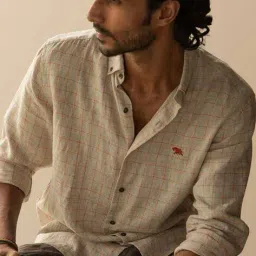 andamen Checked Shirt with Button-Down Collar image 1