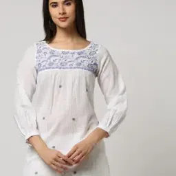 svrnaa by azorte Chikankari A-Line Tunic-picture-35