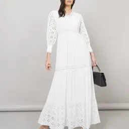 styli  V-Neck A-line Dress with Lace Details-picture-21