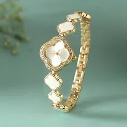 AW24-HSWC1206 Analogue Watch with Deployant Clasp-image-3