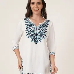 diktmark Women Embroidered Straight Kurti image 1