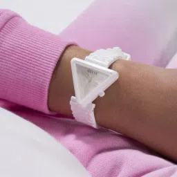 guess Women Analogue Wrist Watch with Tang Buckle Closure-GW0543L1 image 1