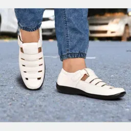 restroad Men Shoe-Style Sandals with Velcro Fastening image 1