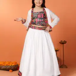 fashion dream Women Embroidery Lehenga with Choli-picture-12