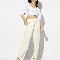 outryt by azorte Floral Embroidered Crop Top-picture-25