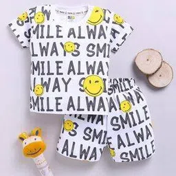 mom's love Infants Graphic Print T-Shirt & Shorts Set-picture-34