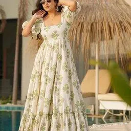 svaraa Women Floral Print Regular Fit Square-Neck Gown-picture-34