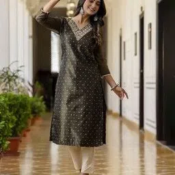 Women Embroidery Kurta-image-31