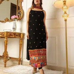 fashion basket Women Embroidered Straight Kurta Set-picture-37