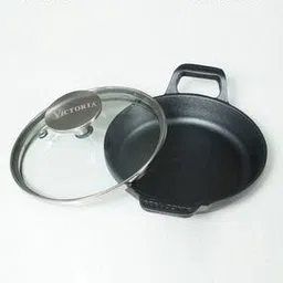 victoria Pre-Seasoned Casserole Dish with Glass Lid-picture-42