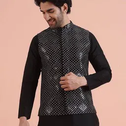 kisah Men Embroidery Nehru jacket image 1