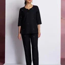 berrybird Women Floral Print Woven Top & Pyjamas Set image 1