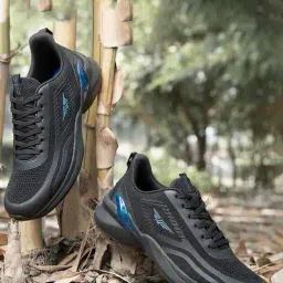 red tape Men Sports Shoes with Mesh Upper image 1