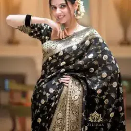 zikaraa Women Floral Print Saree with Contrast Border-picture-36