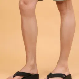 yoho Men Tong-Strap Flip-Flops image 1