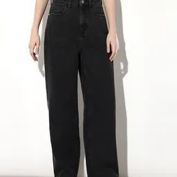 only Women Lightly Washed High-Rise Straight Fit Jeans-picture-30